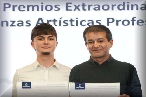 PREMIOS EXTRAORDINARIOS EN EDUCACIÓN
